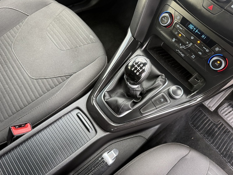 Used Ford Focus 2015 for sale - 77258899: Photo 32