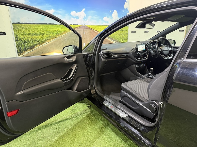 Used Ford Fiesta 2018 for sale - 76559559: Photo 31