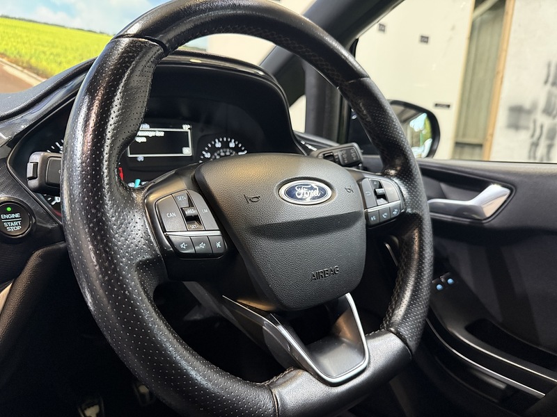 Used Ford Fiesta 2018 for sale - 76559559: Photo 41