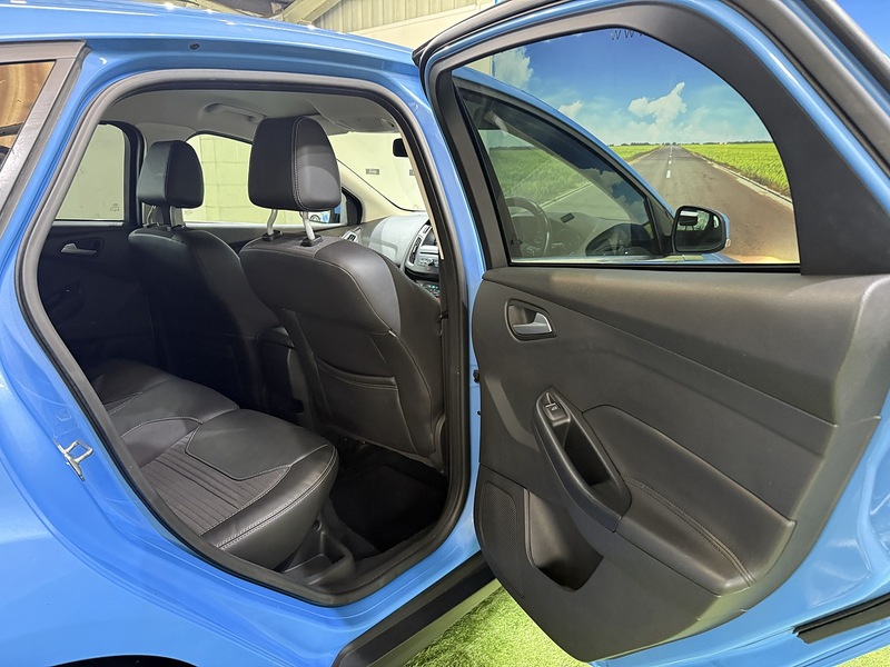Used Ford Focus 2017 for sale - 76341067: Photo 39