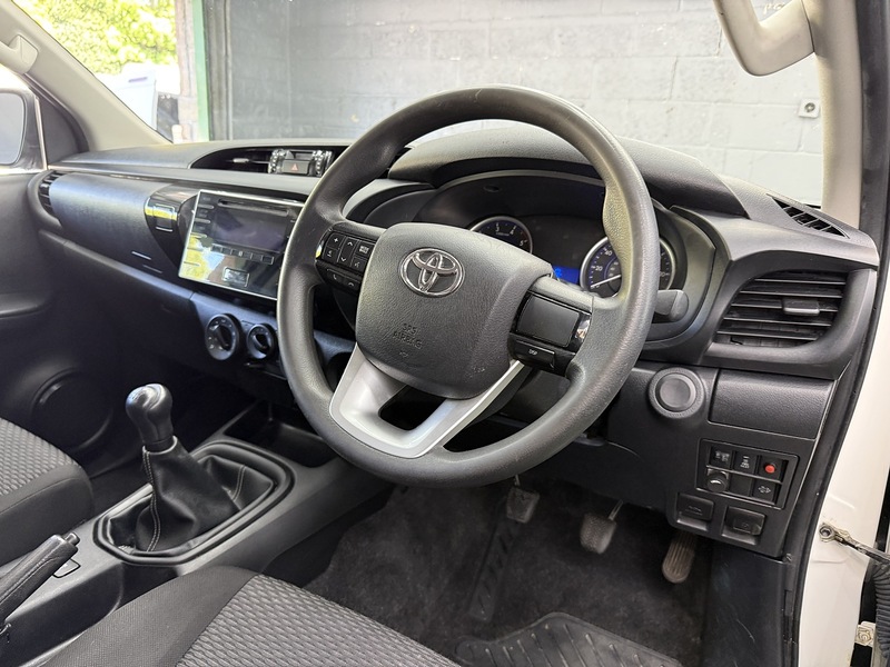 Used Toyota Hilux 2020 for sale - 76320119: Photo 26