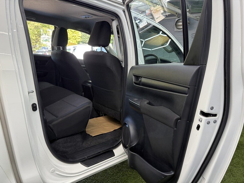 Used Toyota Hilux 2020 for sale - 76320119: Photo 32