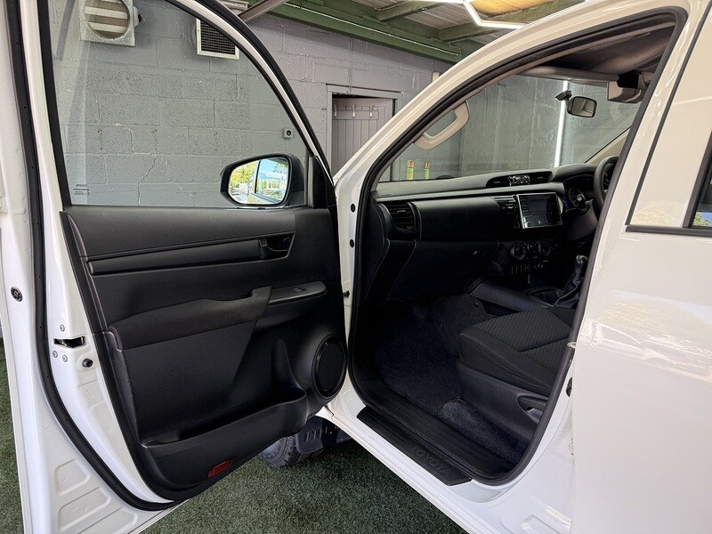 Used Toyota Hilux 2020 for sale - 76320119: Photo 45