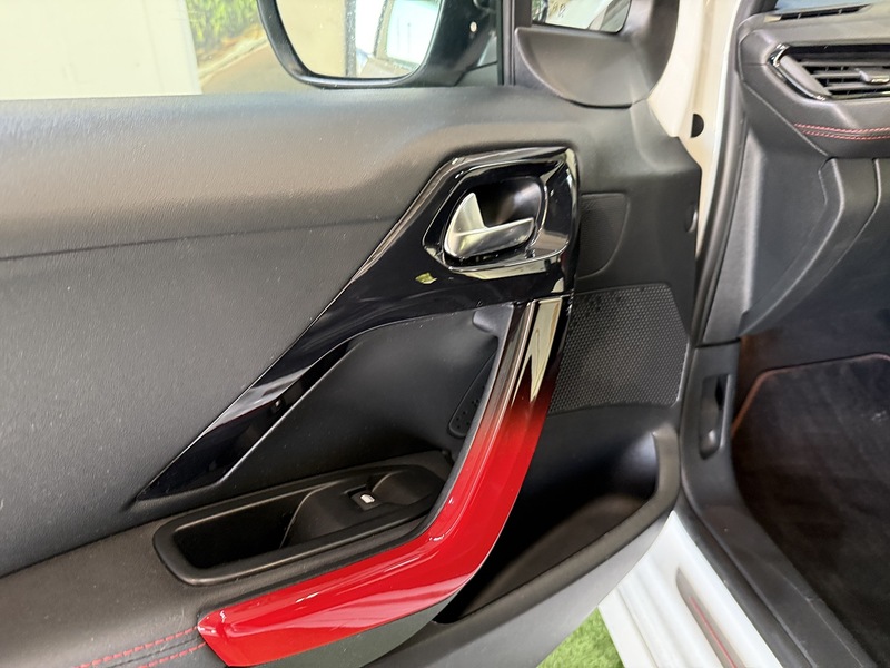 Used Peugeot 208 2013 for sale - 77258911: Photo 32