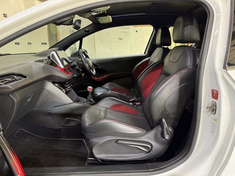 Used Peugeot 208 2013 for sale - 77258911: Photo 34