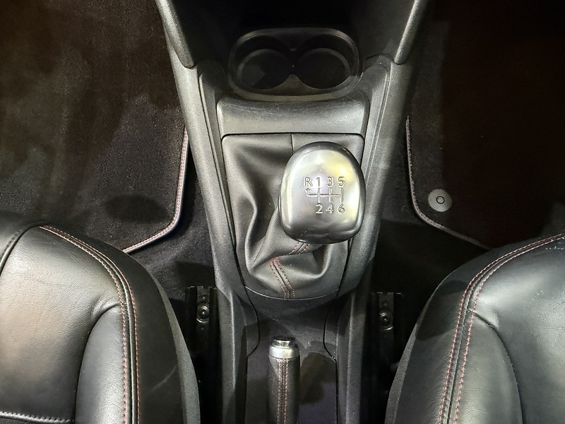 Used Peugeot 208 2013 for sale - 77258911: Photo 40