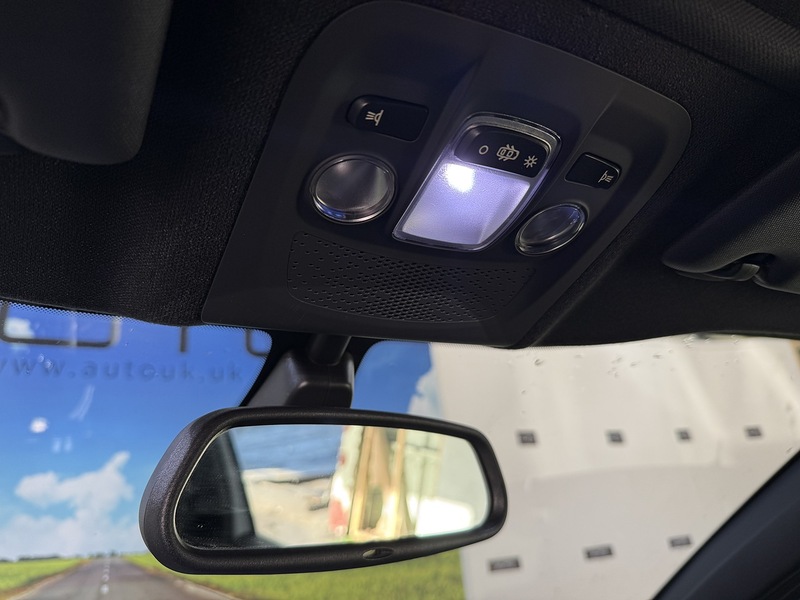 Used Peugeot 208 2013 for sale - 77258911: Photo 45