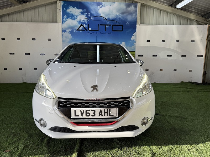 Used Peugeot 208 2013 for sale - 77258911: Photo 52