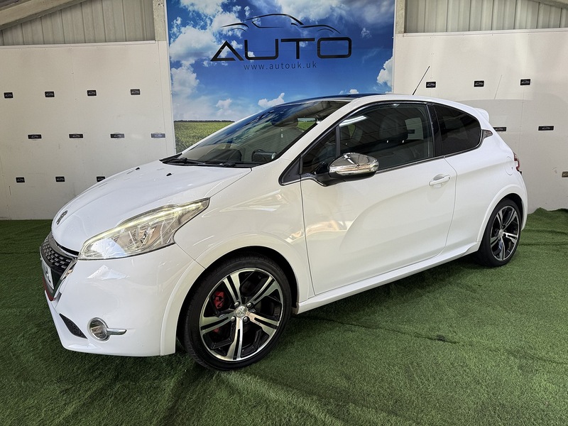 Used Peugeot 208 2013 for sale - 77258911: Photo 54