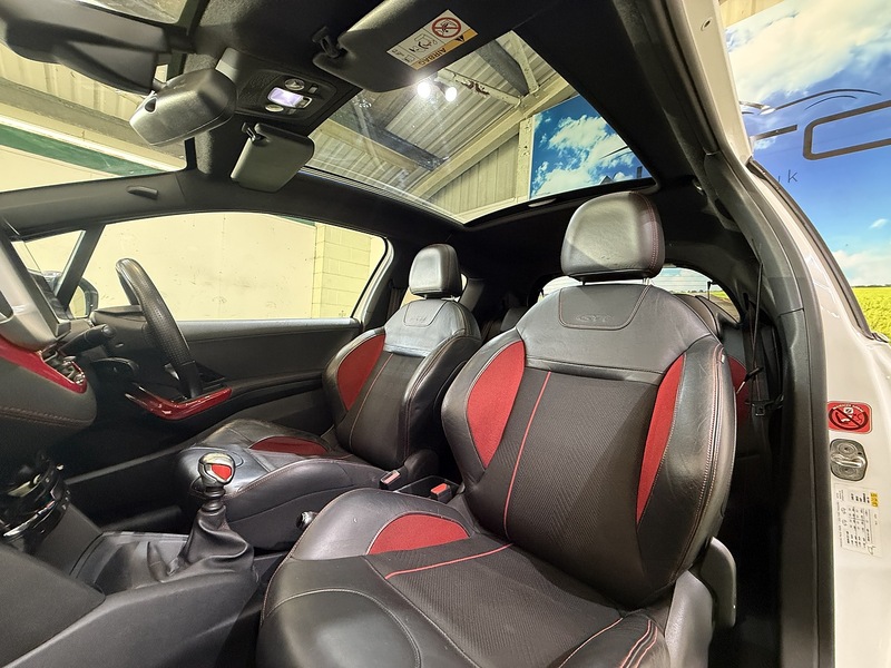 Used Peugeot 208 2013 for sale - 77258911: Photo 55