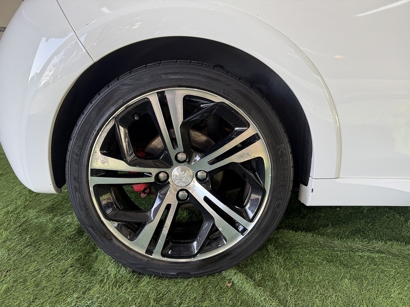 Used Peugeot 208 2013 for sale - 77258911: Photo 9