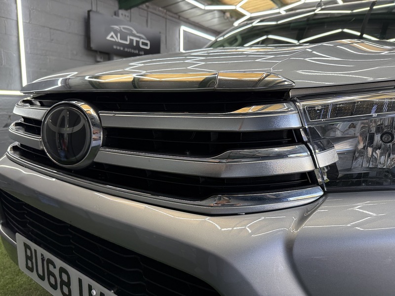 Used Toyota Hilux 2018 for sale - 77258845: Photo 18