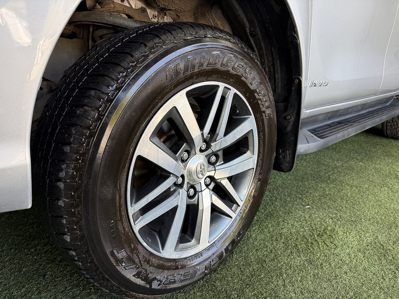 Used Toyota Hilux 2018 for sale - 77258845: Photo 2