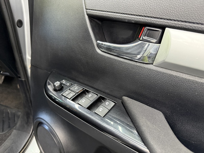 Used Toyota Hilux 2018 for sale - 77258845: Photo 21