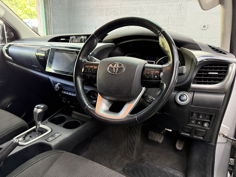 Used Toyota Hilux 2018 for sale - 77258845: Photo 24