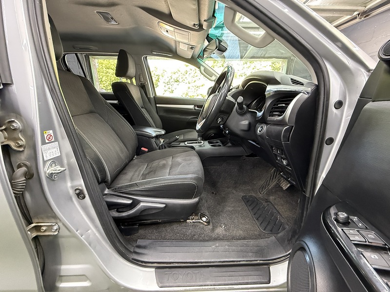 Used Toyota Hilux 2018 for sale - 77258845: Photo 26