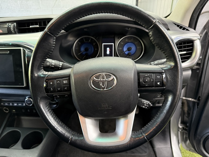 Used Toyota Hilux 2018 for sale - 77258845: Photo 29