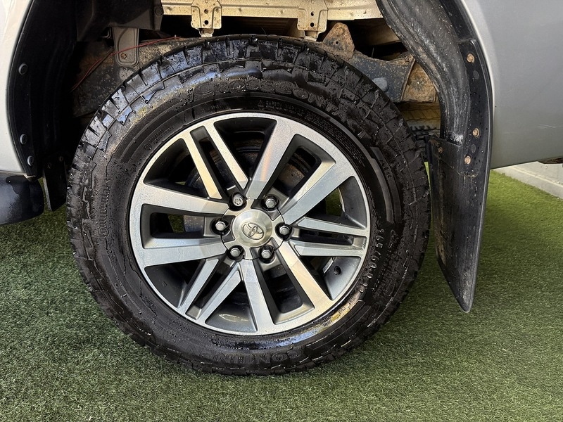 Used Toyota Hilux 2018 for sale - 77258845: Photo 5