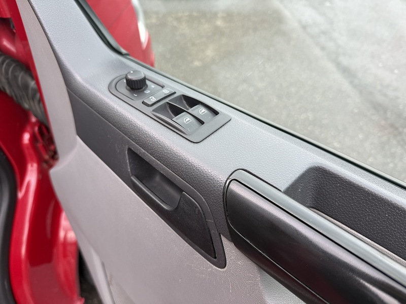 Used Volkswagen Transporter Shuttle 2014 for sale - 77258925: Photo 27