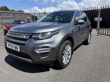 Used Land Rover Discovery Sport 2015 for sale - 79428322: Photo