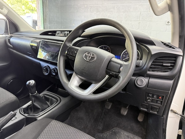 Used Toyota Hilux 2020 for sale - 76193914: Photo 26