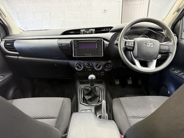 Used Toyota Hilux 2020 for sale - 76193914: Photo 38
