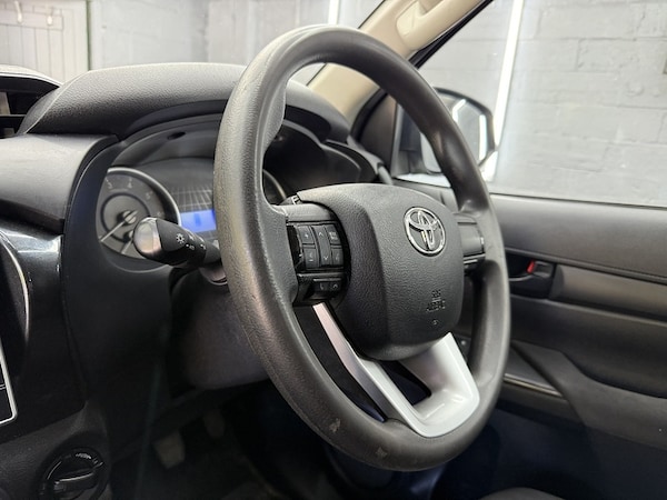 Used Toyota Hilux 2020 for sale - 76193914: Photo 46