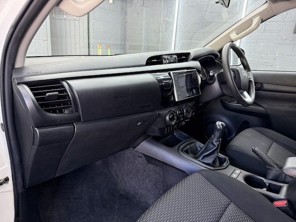 Used Toyota Hilux 2020 for sale - 76193914: Photo 48