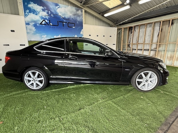 Used Mercedes-Benz C-Class 2012 for sale - 76194001: Photo 18