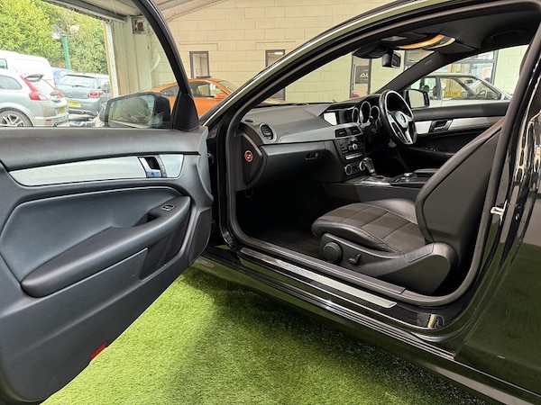 Used Mercedes-Benz C-Class 2012 for sale - 76194001: Photo 37