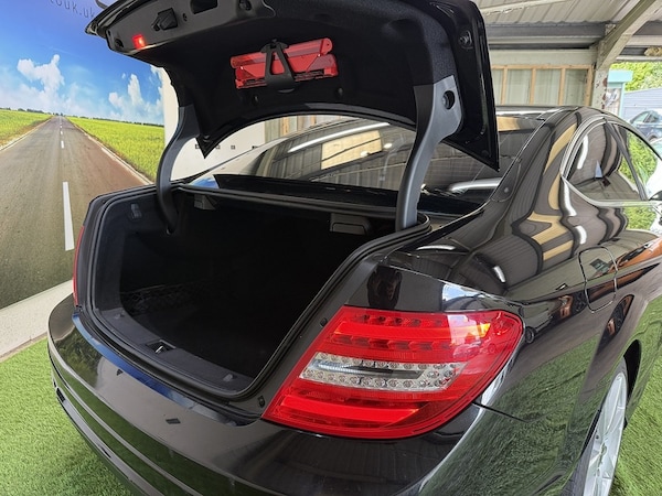 Used Mercedes-Benz C-Class 2012 for sale - 76194001: Photo 39