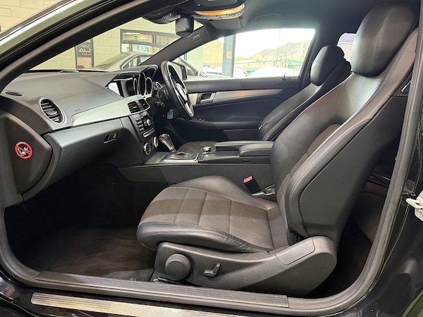 Used Mercedes-Benz C-Class 2012 for sale - 76194001: Photo 40