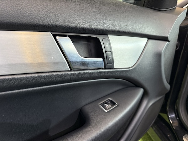 Used Mercedes-Benz C-Class 2012 for sale - 76194001: Photo 42