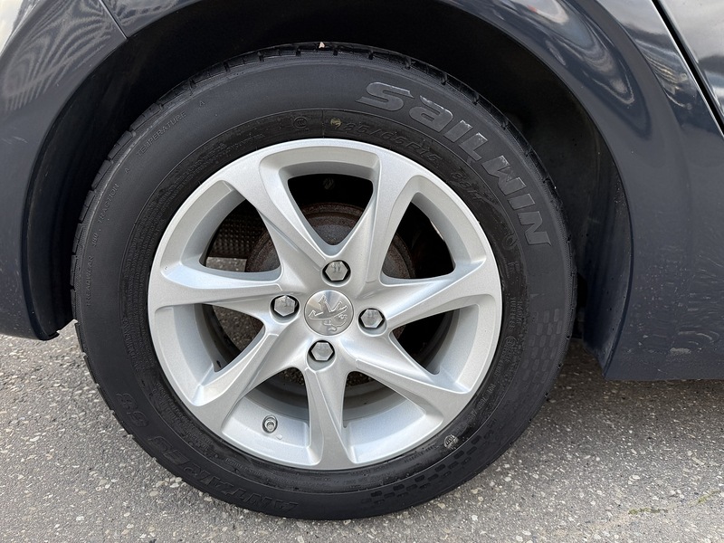 Used Peugeot 208 2017 for sale - 77836641: Photo 20