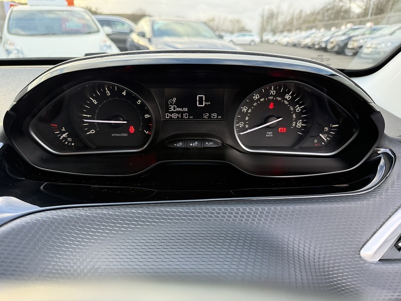 Used Peugeot 208 2017 for sale - 77836641: Photo 30