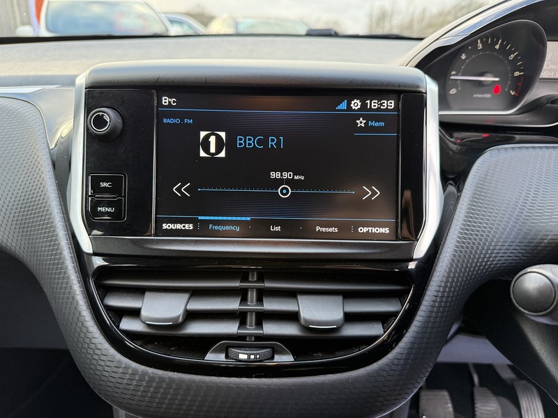 Used Peugeot 208 2017 for sale - 77836641: Photo 34