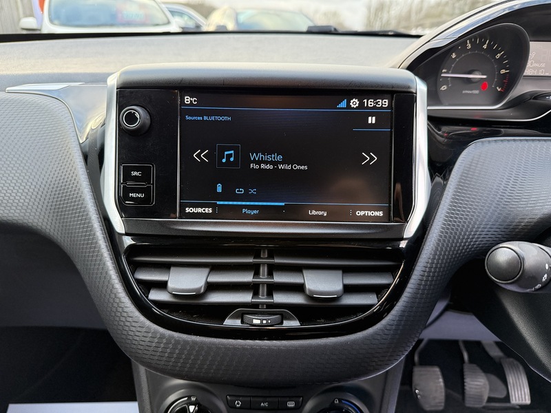 Used Peugeot 208 2017 for sale - 77836641: Photo 35