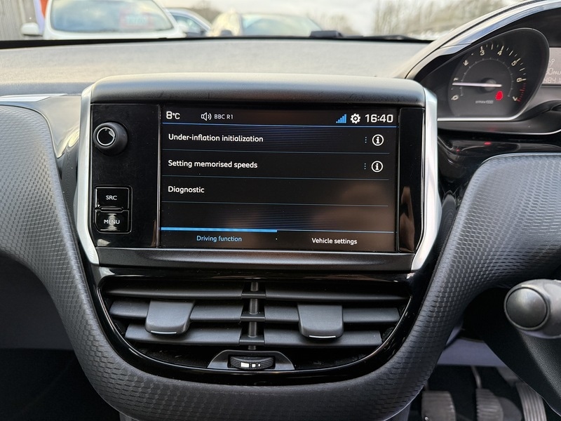 Used Peugeot 208 2017 for sale - 77836641: Photo 36