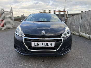 Used Peugeot 208 2017 for sale - 77836641: Photo