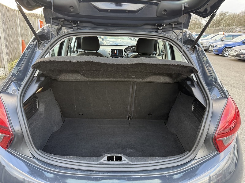 Used Peugeot 208 2017 for sale - 77836641: Photo 50