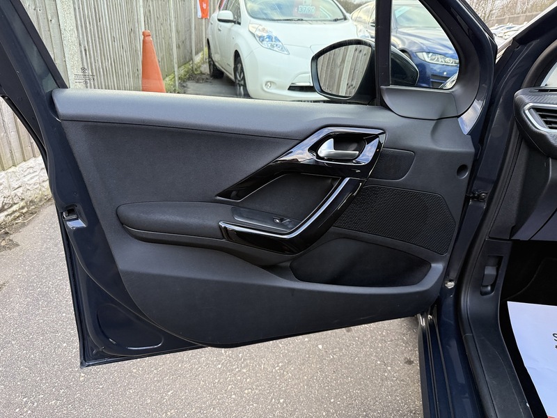 Used Peugeot 208 2017 for sale - 77836641: Photo 54