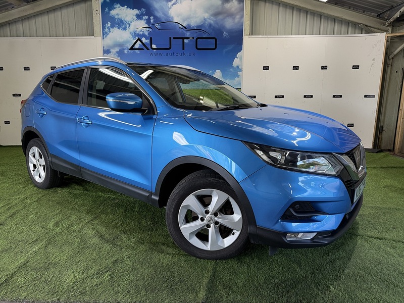 Used Nissan Qashqai 2017 for sale - 76193972: Photo 2