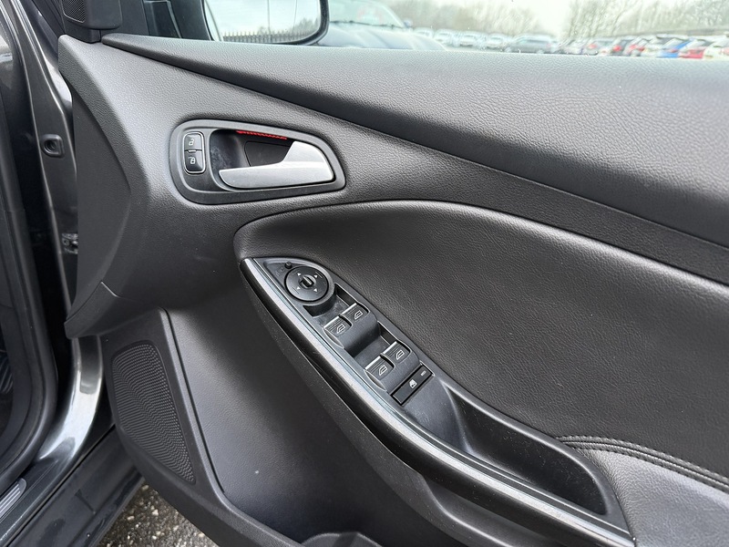 Used Ford Focus 2017 for sale - 77258938: Photo 15