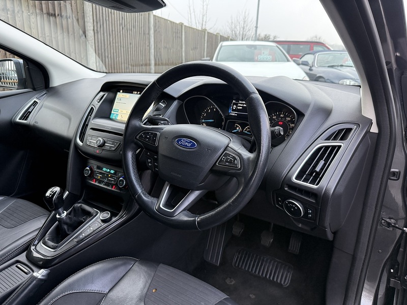 Used Ford Focus 2017 for sale - 77258938: Photo 18