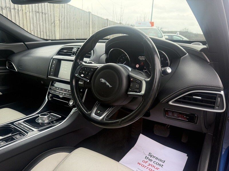 Used Jaguar XE 2015 for sale - 77850917: Photo 18