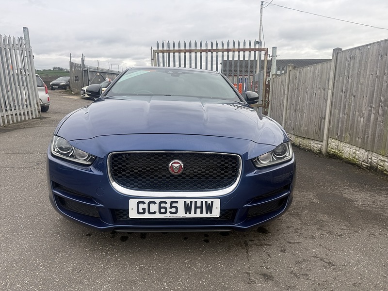 Used Jaguar XE 2015 for sale - 77850917: Photo 2