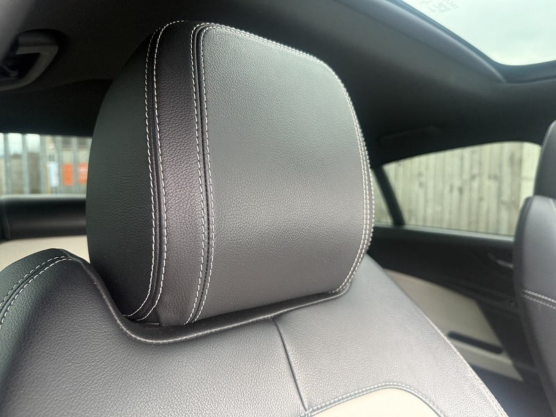 Used Jaguar XE 2015 for sale - 77850917: Photo 21