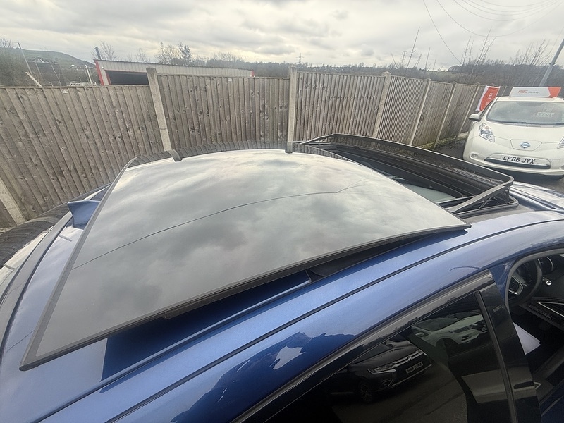 Used Jaguar XE 2015 for sale - 77850917: Photo 37