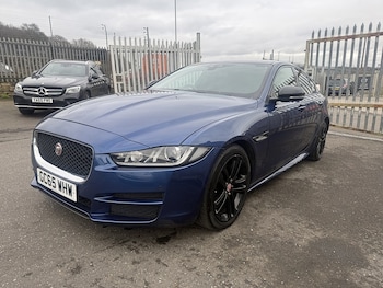 Used Jaguar XE 2015 for sale - 77850917: Photo
