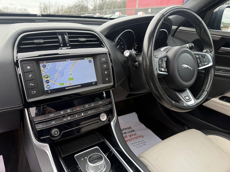 Used Jaguar XE 2015 for sale - 77850917: Photo 59